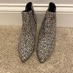 Kelly & katie Arina ruched spotted booties. Size 6.5.